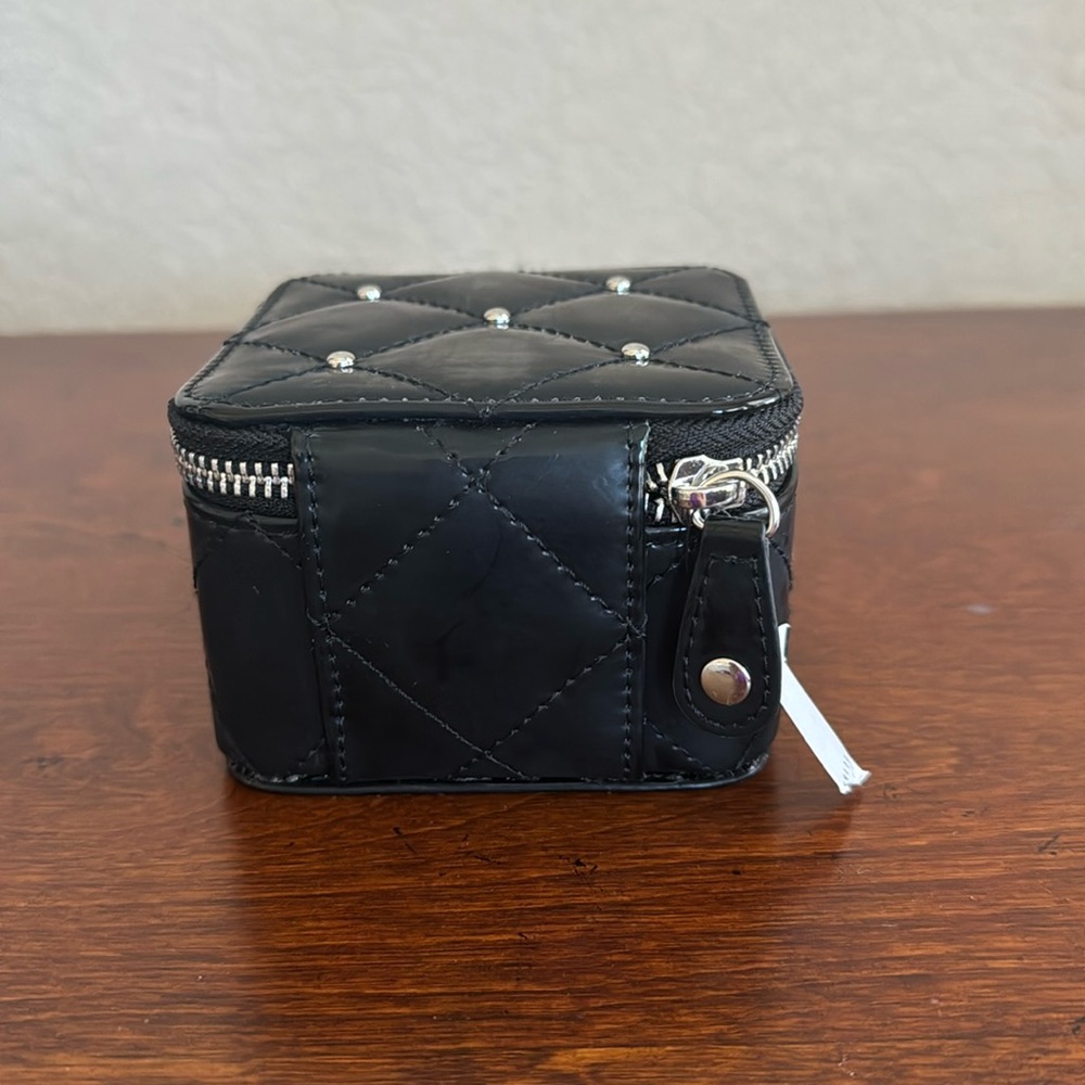WHBM Women's Black Studded Quilted Jewelry Case OS NWT - Picture 7 of 13